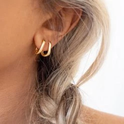 Luv Aj ACCESSORIES Chain Link Huggies