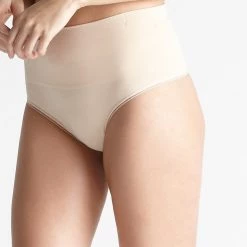 Yummie Ultralight Seamless Shaping Thong