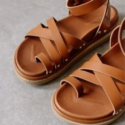 ALOHAS SHOES Buckle Up Sandals