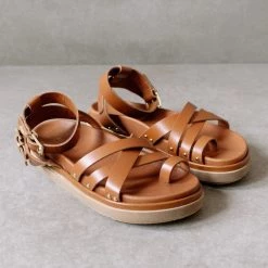 ALOHAS SHOES Buckle Up Sandals