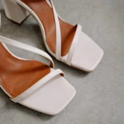 ALOHAS Manhattan Sandals 9 ALOHAS Manhattan Sandals