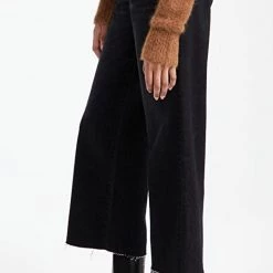 SLVRLAKE London Crop