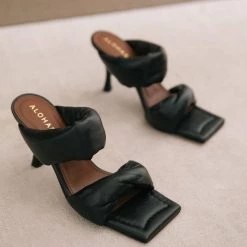 ALOHAS Twist Strap Sandal