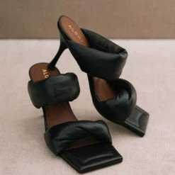 ALOHAS Twist Strap Sandal